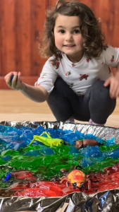 How to help your toddler to use their hands