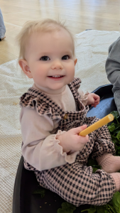 when do babies start smiling and laughing