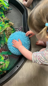 How to help your toddler to use their hands