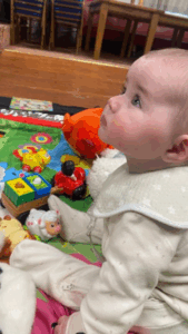 when do babies learn to sit up