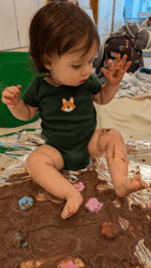 benefits of messy play for babies and toddlers