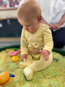 how babies communicate before talking