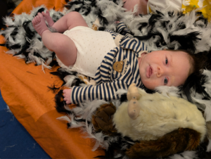 how babies communicate before talking