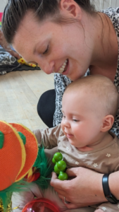 benefits of reading to baby at bedtime